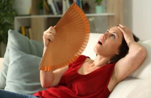 Lý Do Tại Sao Cơ Thể Bị Bốc Hỏa, Phát Nhiệt