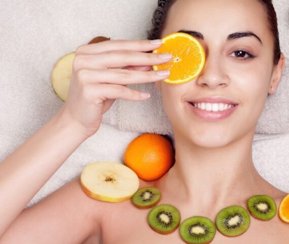 Những Loại Vitamin Cần Thiết Để Nuôi Dưỡng Làn Da Sáng Khỏe