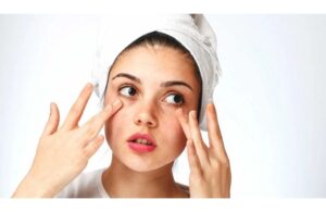 Cách Xử Lý Làn Da Bị Kích Ứng Do Mỹ Phẩm Cấp Tốc 2 Cách Xử Lý Làn Da Bị Kích Ứng Do Mỹ Phẩm Cấp Tốc