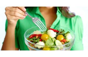 Chế Độ Ăn Ảnh Hưởng Đến Làn Da Ra Sao? Những Thực Phẩm Cần Có