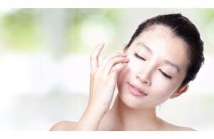 Mách Bạn Cách Dưỡng Da Tối Giản, Ít Bước Nhưng Hiệu Quả 4 Mách Bạn Cách Dưỡng Da Tối Giản, Ít Bước Nhưng Hiệu Quả