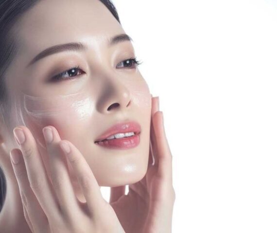 Phân Biệt Cấp Ẩm Và Giữ Ẩm. Da Bạn Đang Thiếu Cái Nào?