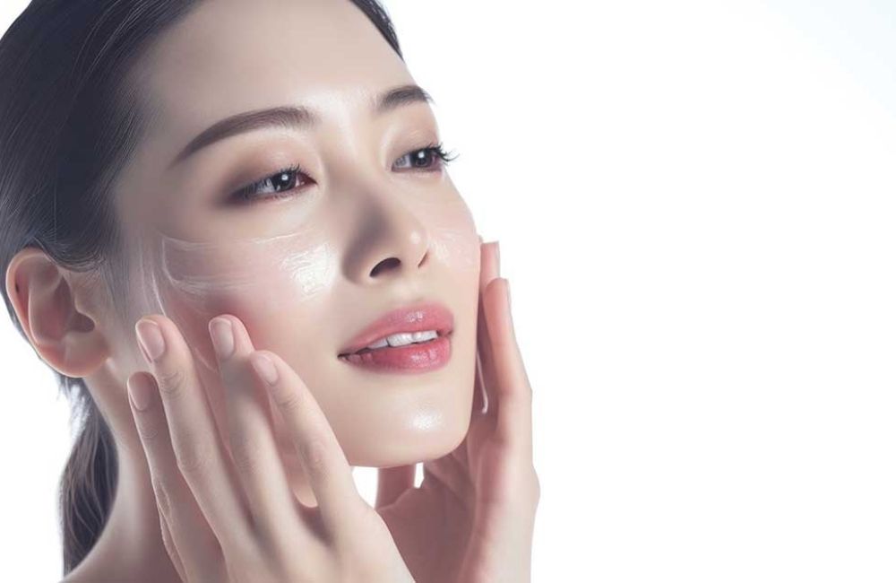 Phân Biệt Cấp Ẩm Và Giữ Ẩm. Da Bạn Đang Thiếu Cái Nào?