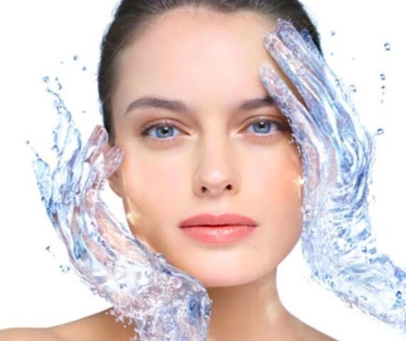 Những Thành Phần Cấp Ẩm Dành Cho Da Đỉnh Nhất 2025