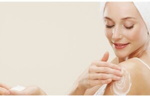 Ủ Kem Body Ban Ngày Hay Đêm Thì Phát Huy Được Hết Công Dụng 2 Ủ Kem Body Ban Ngày Hay Đêm Thì Phát Huy Được Hết Công Dụng