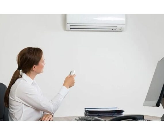 Da Mặt Ngứa Ráp Mỗi Khi Ở Trong Điều Hòa? Cách Khắc Phục