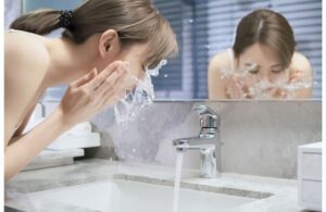 Skincare Buổi Sáng Và Buổi Tối Khác Nhau Như Thế Nào? 3 Skincare Buổi Sáng Và Buổi Tối Khác Nhau Như Thế Nào?