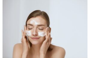Skincare Buổi Sáng Và Buổi Tối Khác Nhau Như Thế Nào? 5 Skincare Buổi Sáng Và Buổi Tối Khác Nhau Như Thế Nào?
