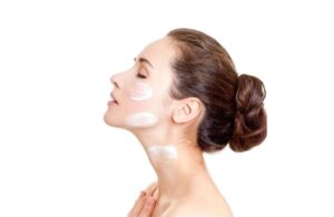 Không Thoa Kem Chống Nắng Vùng Cổ Sẽ Làm Vùng Da Cổ Lão Hóa 4 Không Thoa Kem Chống Nắng Vùng Cổ Sẽ Làm Vùng Da Cổ Lão Hóa