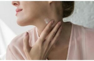 Không Thoa Kem Chống Nắng Vùng Cổ Sẽ Làm Vùng Da Cổ Lão Hóa 3 Không Thoa Kem Chống Nắng Vùng Cổ Sẽ Làm Vùng Da Cổ Lão Hóa