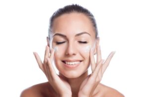 4 Điều Nên Làm Vào Buổi Sáng Để Giảm Lão Hóa Nhanh
