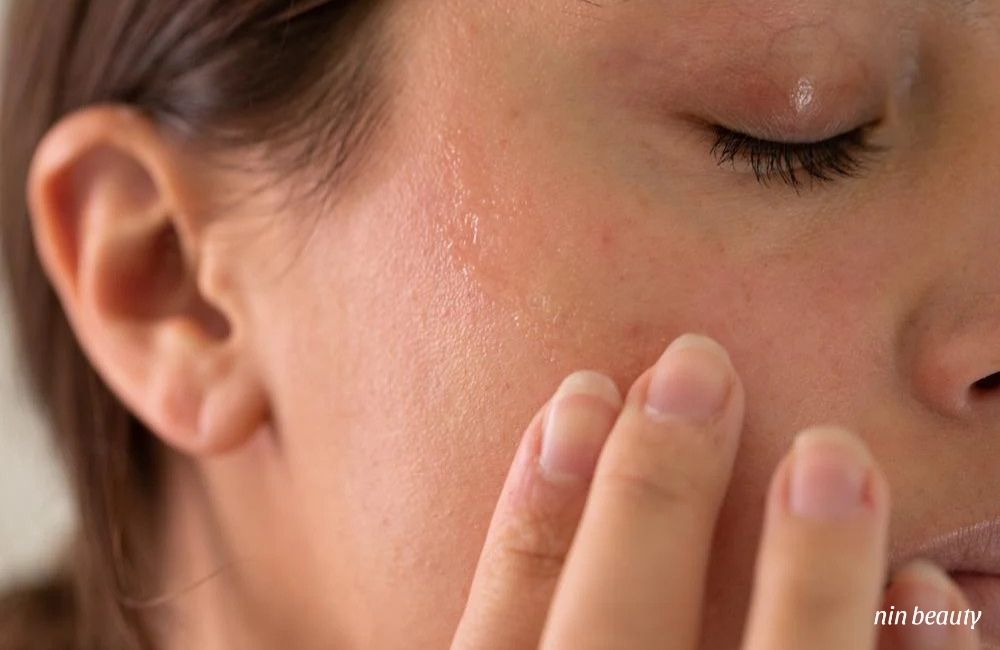 Tips Chăm Sóc Da Nhạy Cảm Trong Thời Tiết Hanh Khô Tháng 11 1 Tips Chăm Sóc Da Nhạy Cảm Trong Thời Tiết Hanh Khô Tháng 11