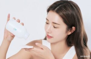 Bạn Đã Nắm Chắc 5 Quy Tắc Bôi Thoa Skincare Tại Nhà? 3 Bạn Đã Nắm Chắc 5 Quy Tắc Bôi Thoa Skincare Tại Nhà?