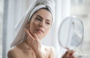 Bạn Đã Nắm Chắc 5 Quy Tắc Bôi Thoa Skincare Tại Nhà? 2 Bạn Đã Nắm Chắc 5 Quy Tắc Bôi Thoa Skincare Tại Nhà?